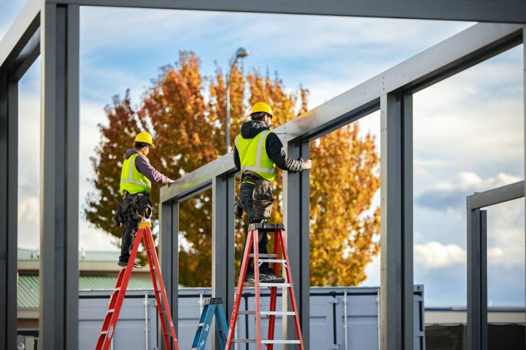 Patio covers unlimited team at work