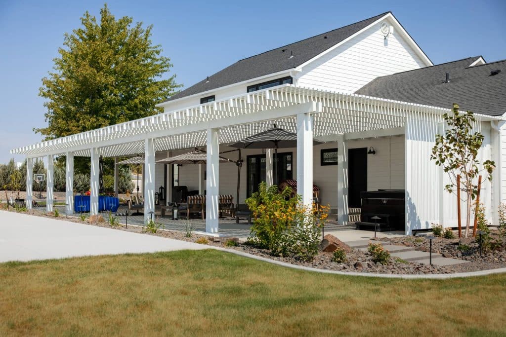 pergola design and installation in Pasco