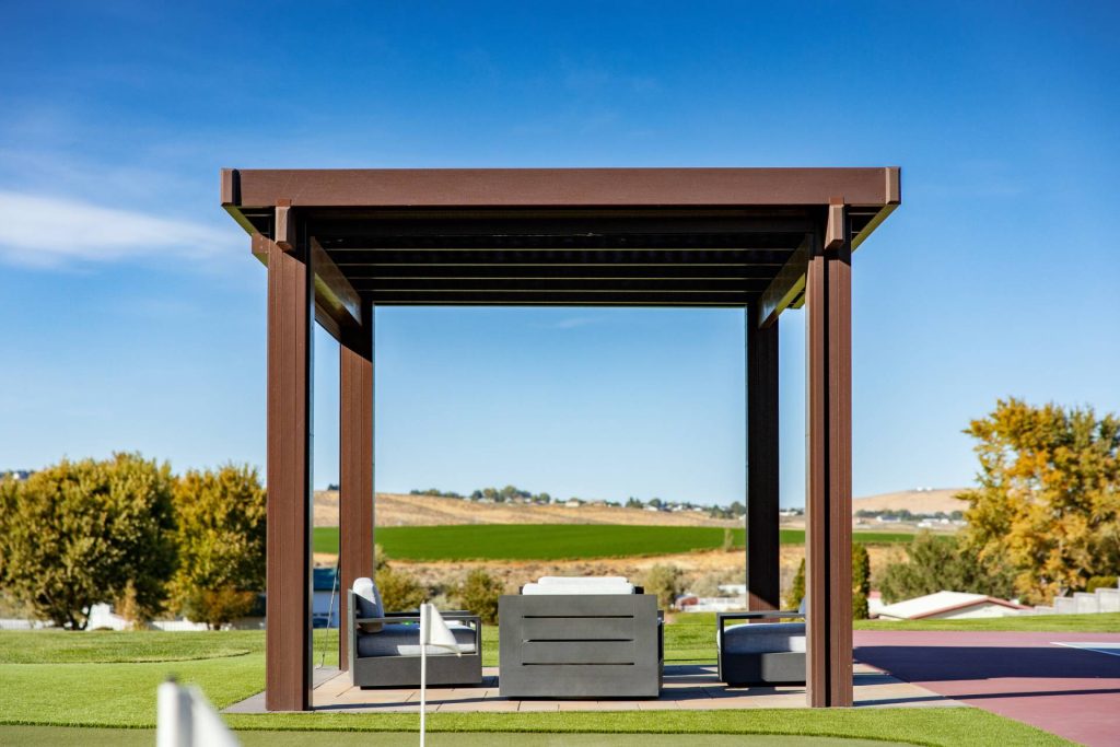 free standing custom pergola